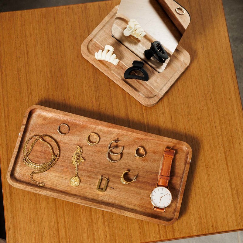 Vassoio rettangolare in legno di acacia, utilizzabile sia in cucina che in bagno o come svuotatasche