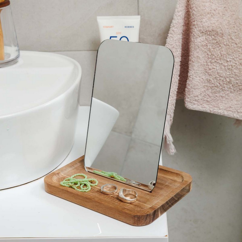 Specchio con comoda base portaoggetti in legno