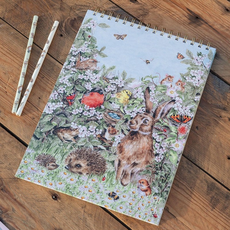 Album da disegno con copertina a tema animali di campagna e rilegatura a spirale, perfetto sia per dipingere che per disegnare, ideale come regalo per artista