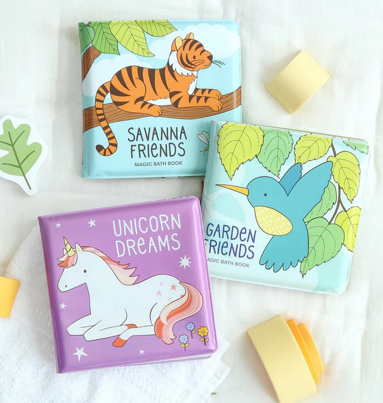 Libro magico da bagno a tema unicorni, che si colora a contatto con l'acqua
