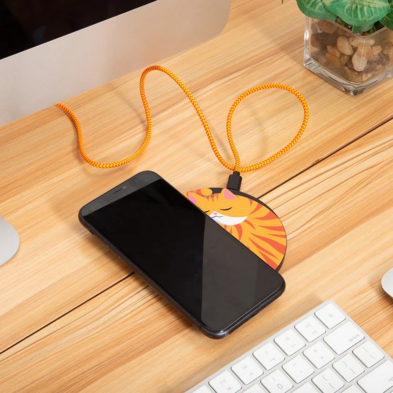 Caricatore wireless per cellulari a forma di gatto che dorme