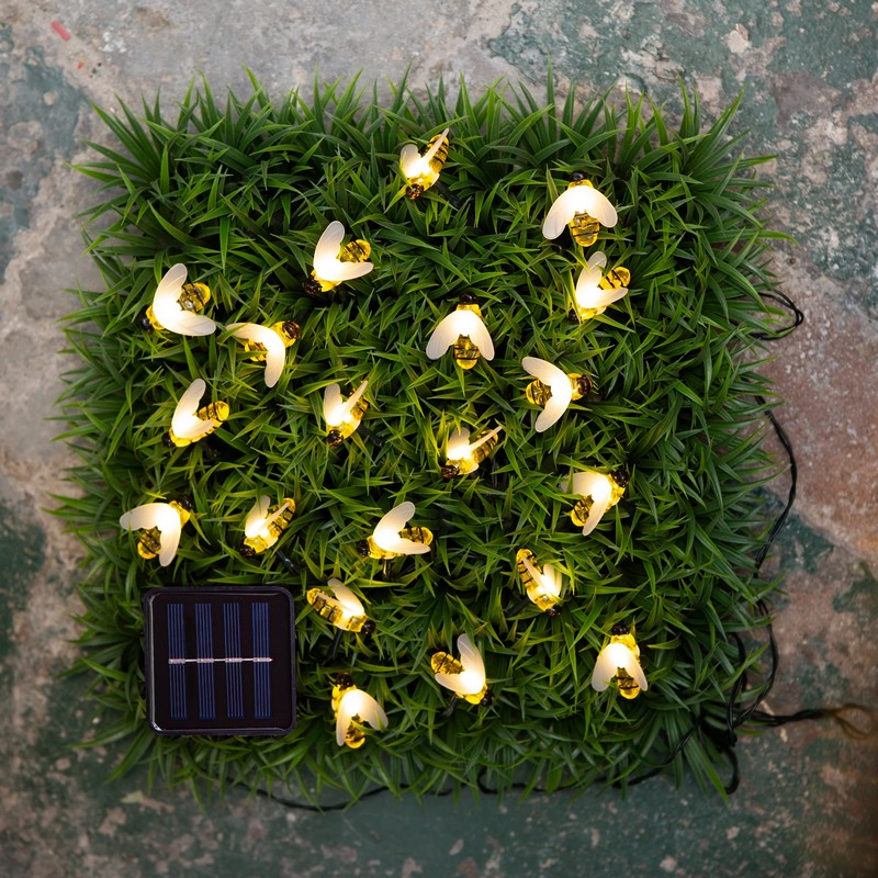 Filo di luci con 20 api alimentato a energia solare