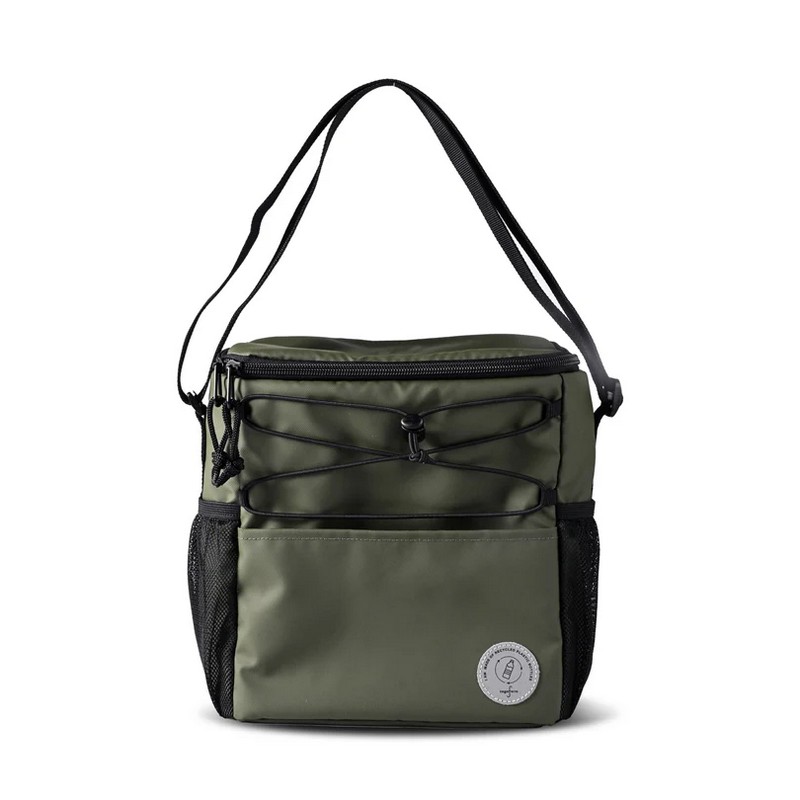 Borsa termica gommata da 5 litri verde con tracolla regolabile e dettagli riflettenti, realizzata al 50% con materiale riciclato