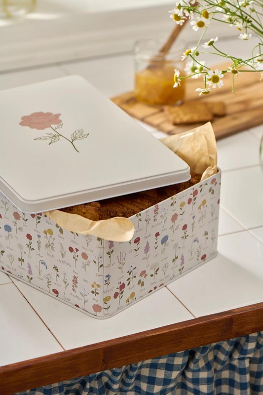 Scatola di latta bianca rettangolare decorata con fiori
