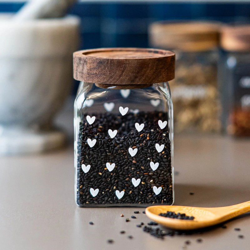 Barattolo da cucina in vetro borosilicato con tappo ermetico in legno decorato con tappezzeria di cuori