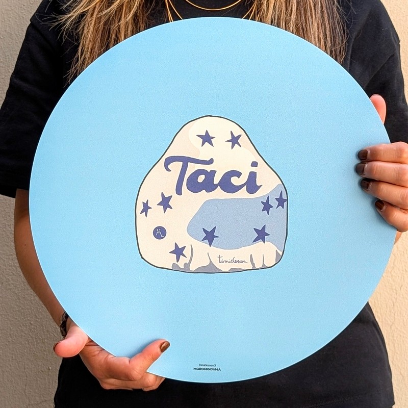 Tovaglietta americana tonda azzurra decorata con scritta 