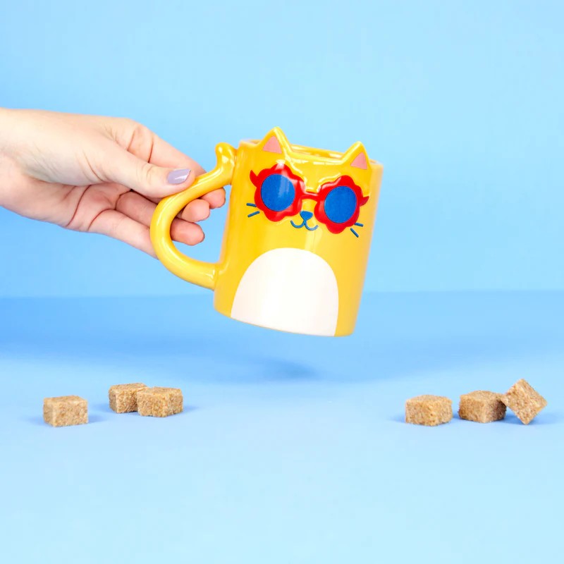 Tazza mug in ceramica a forma di gatto giallo con occhiali