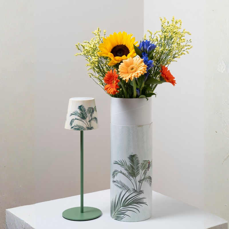 Lampada da tavolo ricaricabile dimmerabile per utilizzo interno ed esterno con luce calda, neutra e fredda, decorata con palme