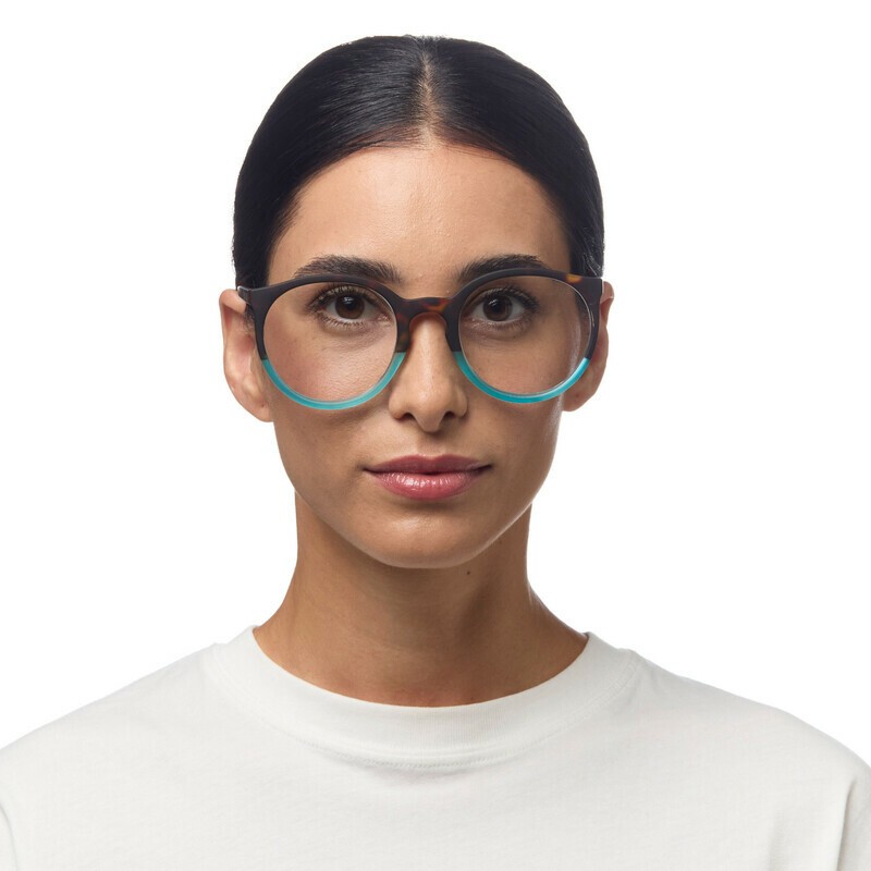 Occhiale da lettura con montatura tonda di colore havana blu, lenti da lettura +1.00 diottrie, include astuccio e panno in microfibra