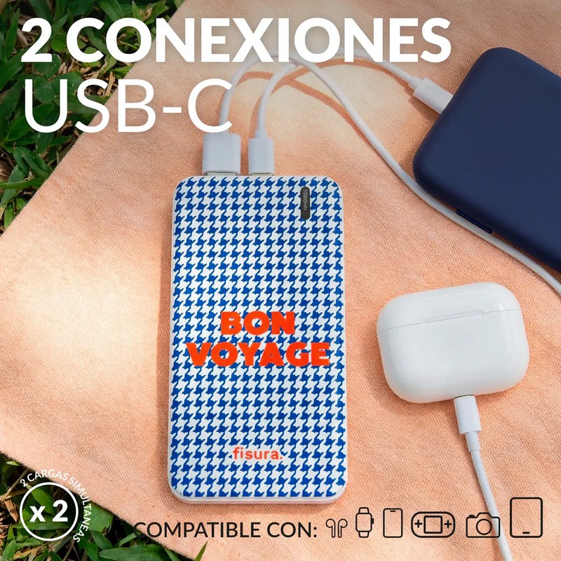Powerbank bianco e blu da 10.000 mAh con due uscite USB-C per ricaricare 2 dispositivi contemporaneamente, decorato con scritta “Bon voyage”