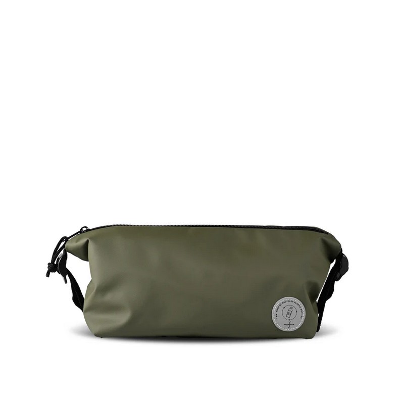 Beauty case impermeabile gommato verde da 2.5 litri realizzato per il 50% con materiale riciclato