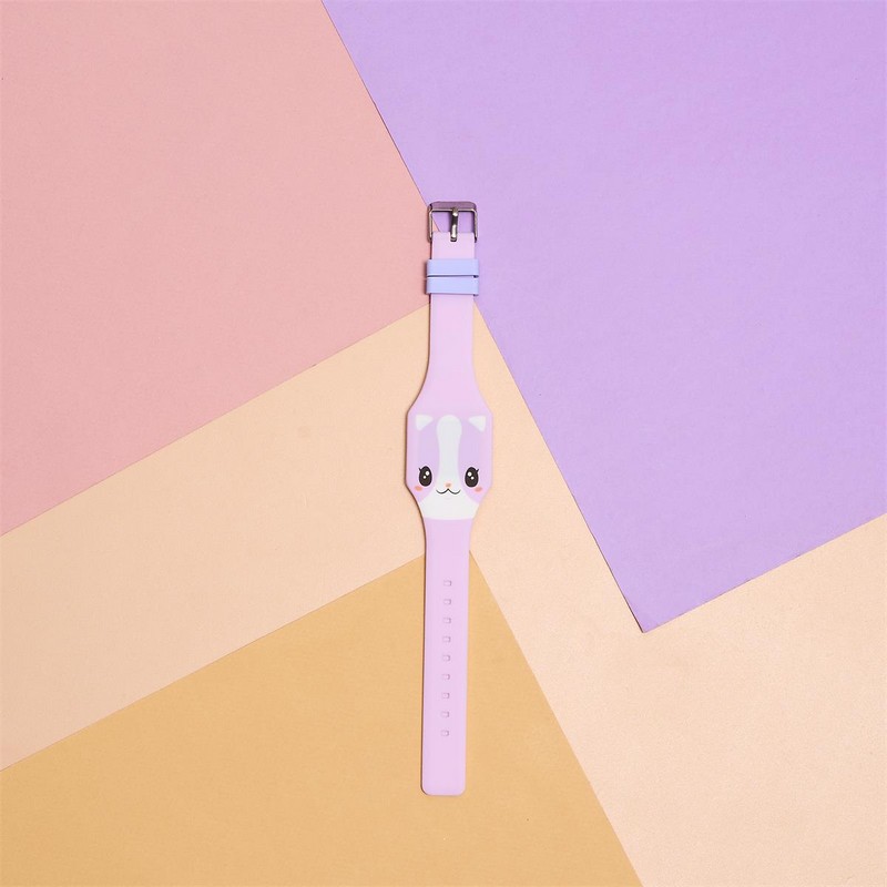 Orologio digitale per bambini a forma di animali assortiti (gatto, koala, capybara, tigre, axolotl e panda) con cinturino regolabile, basta premere in mezzo agli occhi dell'animale per vedere l'ora