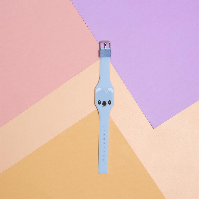 Orologio digitale per bambini a forma di animali assortiti (gatto, koala, capybara, tigre, axolotl e panda) con cinturino regolabile, basta premere in mezzo agli occhi dell'animale per vedere l'ora