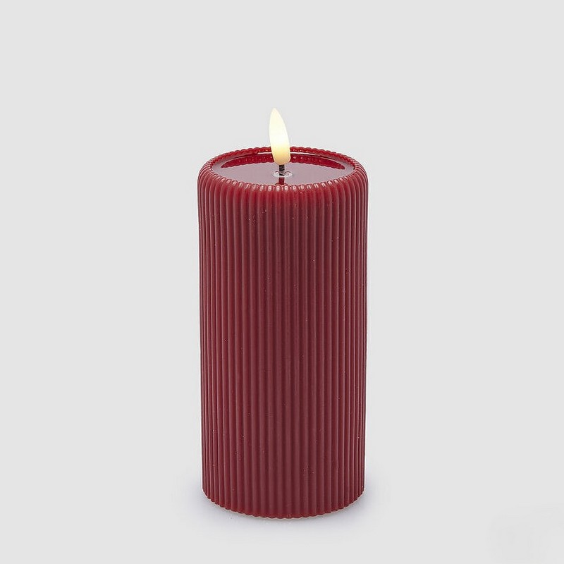 Candela moccolo led bordeaux con luce tremolante come una vera candela