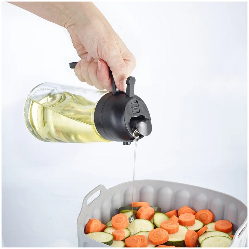 Oliera 2 in 1 in vetro che funziona sia da normale oliera che come nebulizzatore di olio grazie al dosatore spray, capacità 600 ml