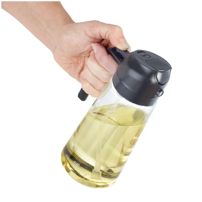 Oliera 2 in 1 in vetro che funziona sia da normale oliera che come nebulizzatore di olio grazie al dosatore spray, capacità 600 ml