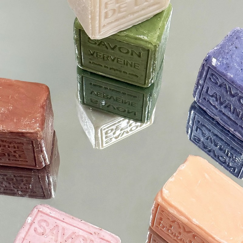 Sapone solido artigianale di Provenza ai fiori di lino