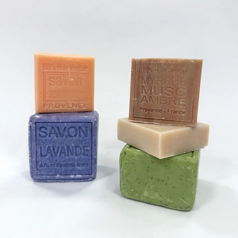 Sapone solido artigianale di Provenza ai fiori di lino