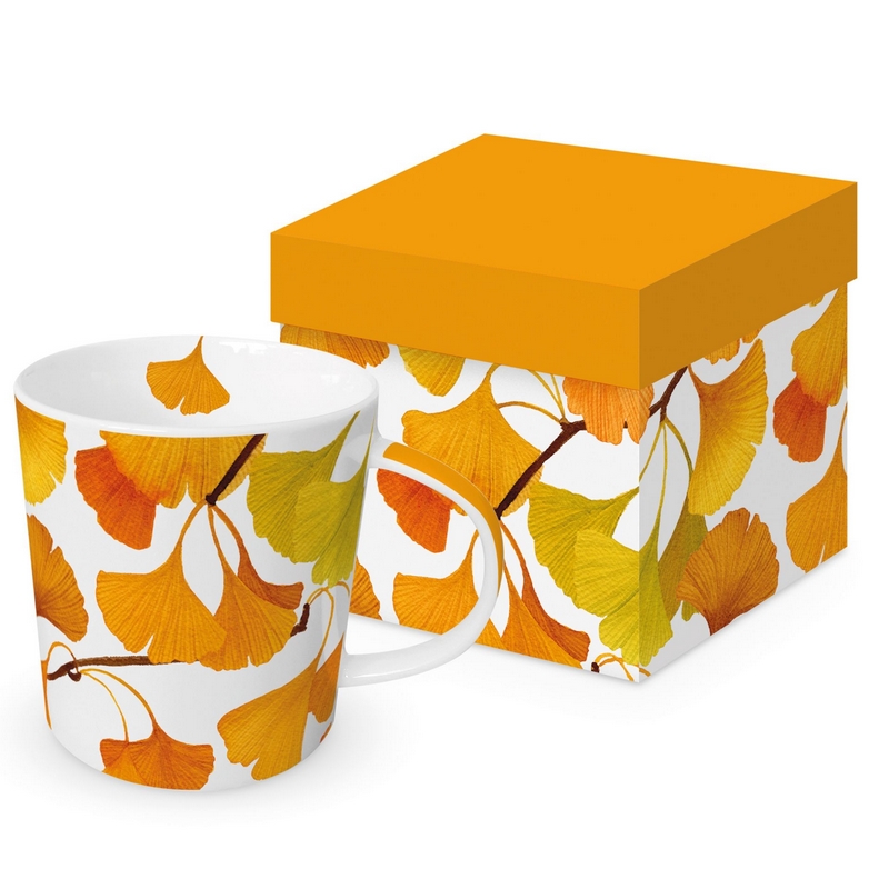 Tazza mug in ceramica decorata con ginkgo biloba autunnale contenuta in una scatola con lo stesso decoro, capacità 400 ml
