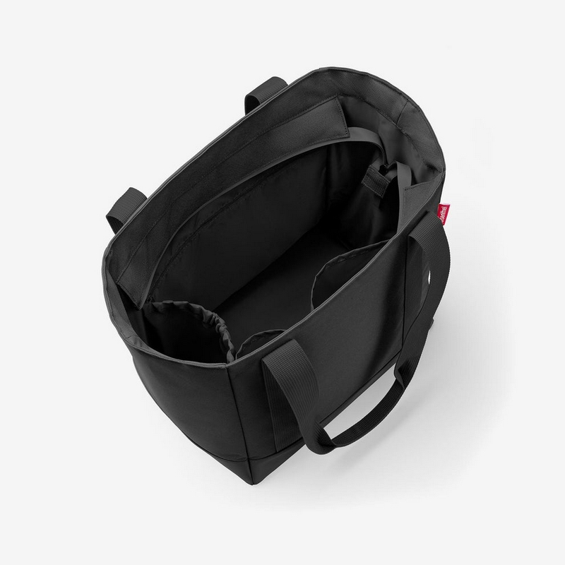 Borsa shopper o da viaggio nera con tasche interne, chisura zip e base rinforzata, in materiali idrorepellenti e adatta anche a spesa e lavoro, capacità da 22 litri