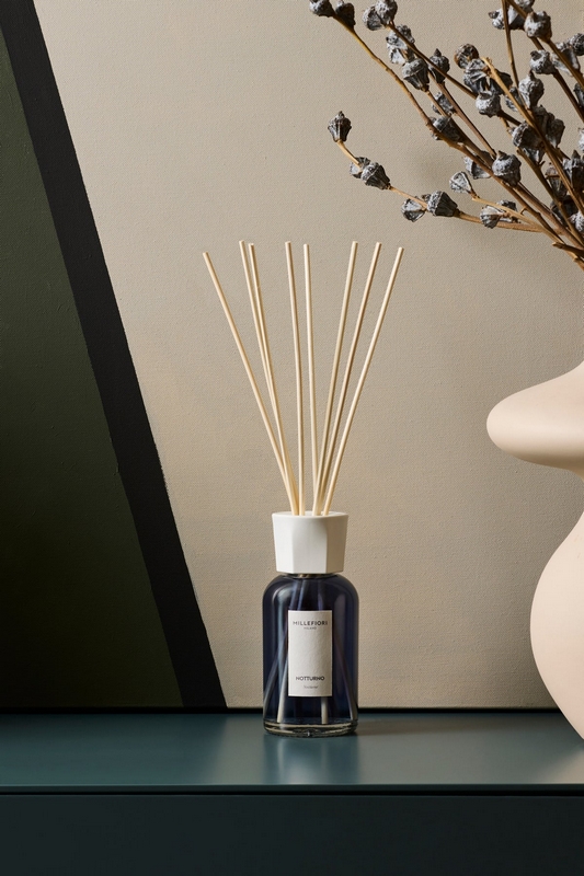 Profumatore ambiente Millefiori con bastoncini “Notturno” da 250 ml