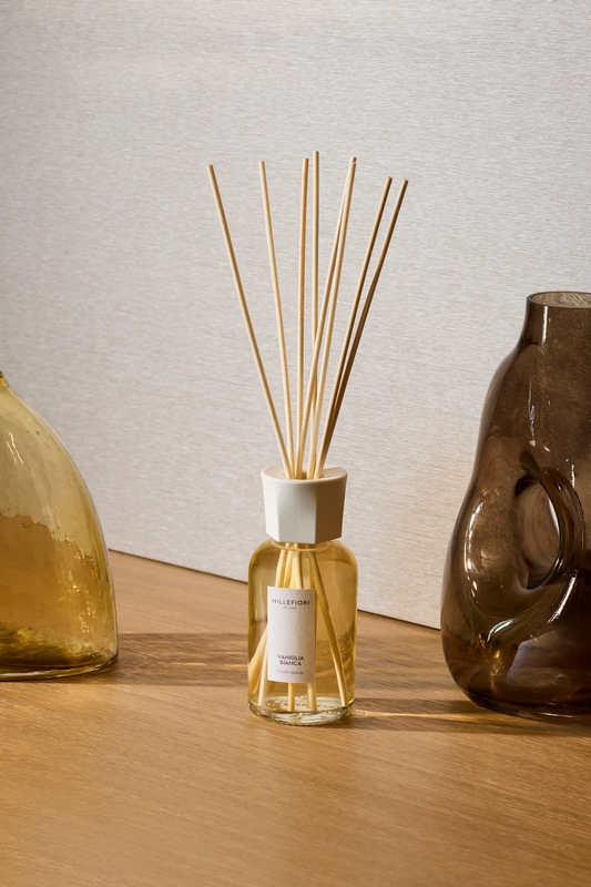 Profumatore ambiente Millefiori con bastoncini “Vaniglia bianca” da 250 ml