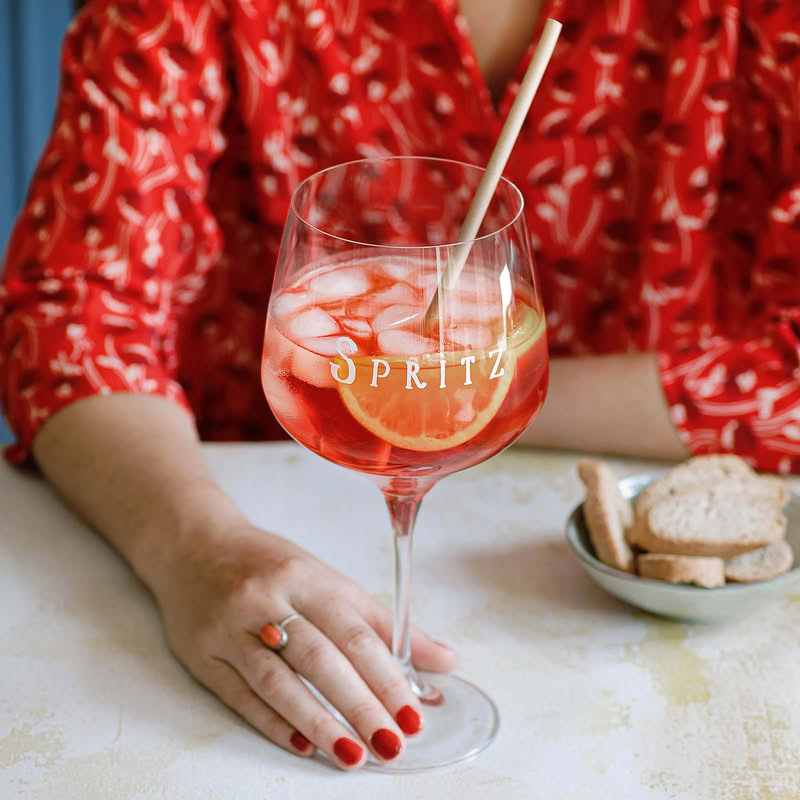 Set 2 calici in vetro decorati con scritta “Spritz” da 82 cl ciascuno, perfetto come idea regalo per amici o festeggiamenti