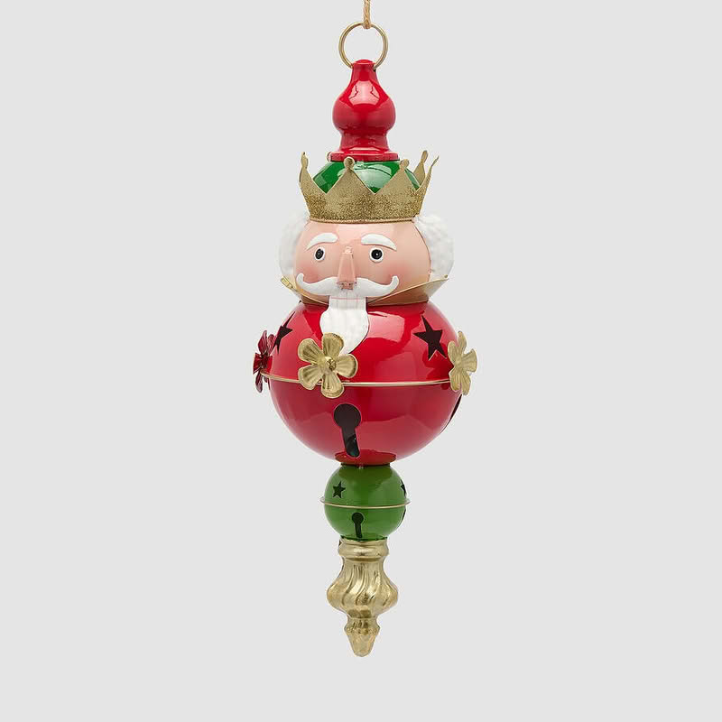 Soldatino schiaccianoci natalizio con campanella da appendere realizzato in metallo dipinto a mano, perfetto come decorazione festiva