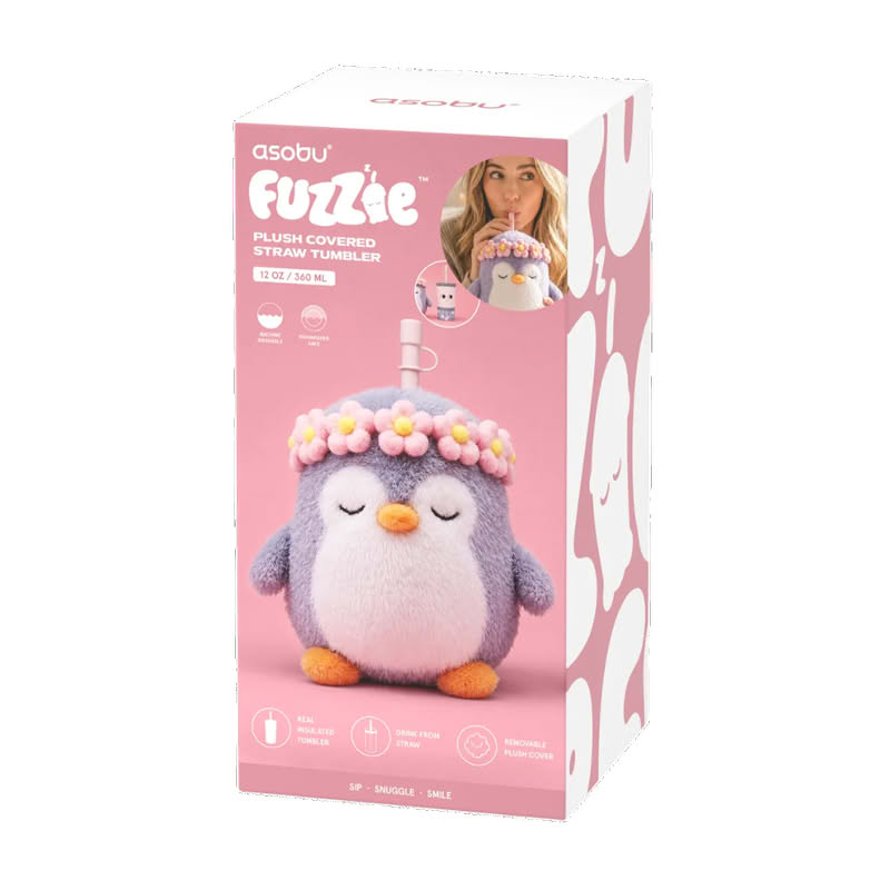 Borraccia termica in acciaio inox dentro peluche morbido a forma di pinguino dal quale esce una cannuccia con cui bere, la borraccia è removibile ed è inclusa una tracolla regolabile per essere portata più comodamente con sé. Capacità: 360 ml
