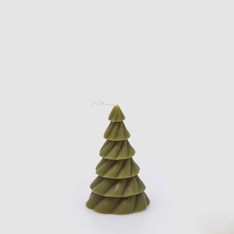 Candela di Natale a forma di pino verde, perfetta come pensierino di Natale