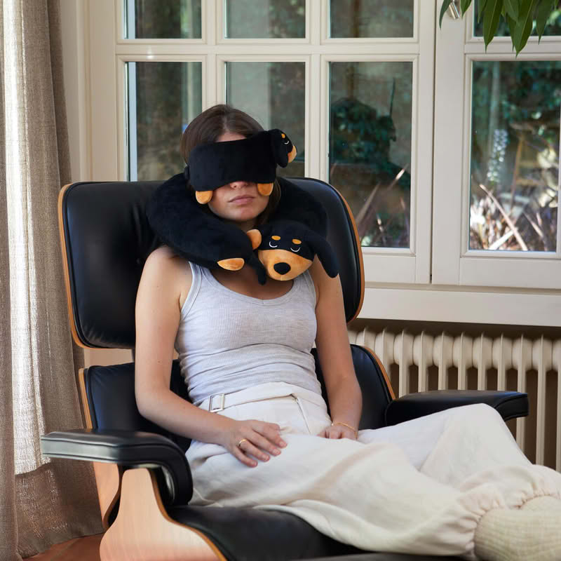 Maschera per dormire a forma di bassotto nero e marrone, lavabile in lavatrice