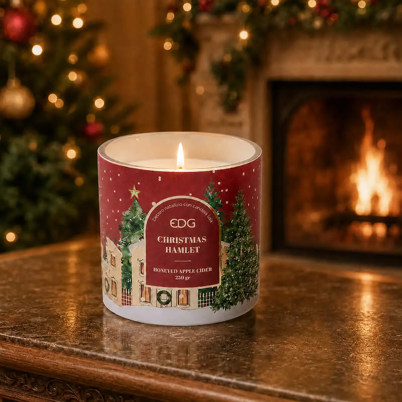 Candela profumata di Natale al sidro di mele con miele in barattolo a tema con coperchio dorato con fiocco di neve, perfetta come regalo di Natale
